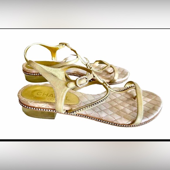 Authentic CHANEL  Low Heel Leather  Sandals, Gold  size 40.5 Rhinestones - Picture 6 of 14